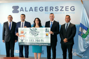 Jtkonysgi nap az AquaCityben - 19 milli forint gylt ssze a Szent Rafael Krhz javra