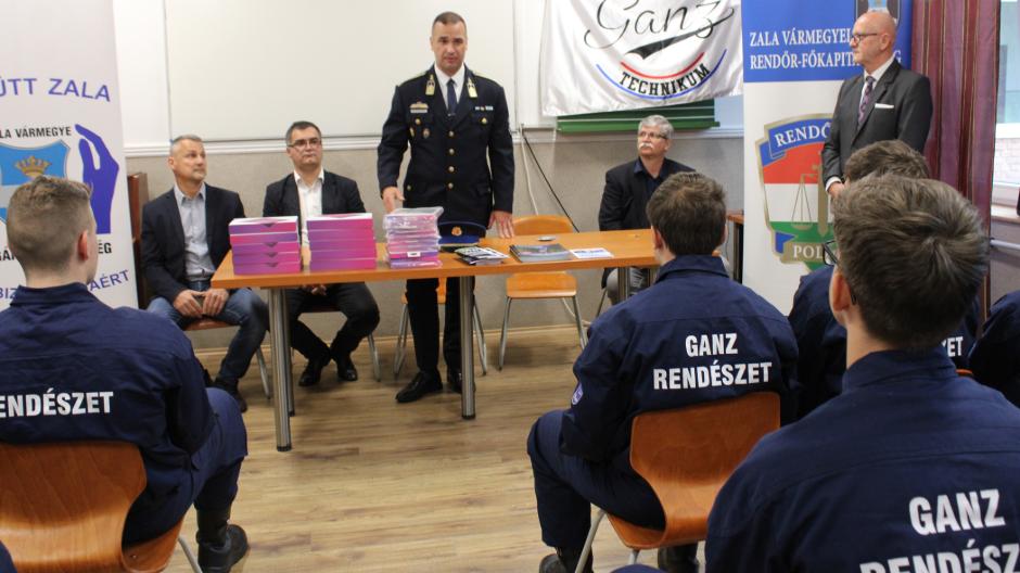 Ifj polgrrk avatsa a Ganz brahm Technikumban